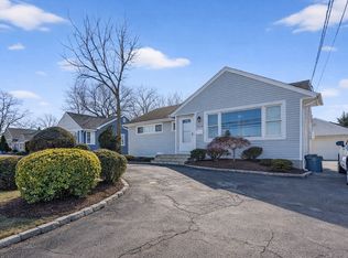 1716 Camp Ave, Merrick, NY 11566