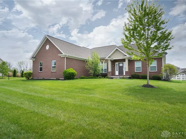1306 Patriot Way, Dayton, OH 45434