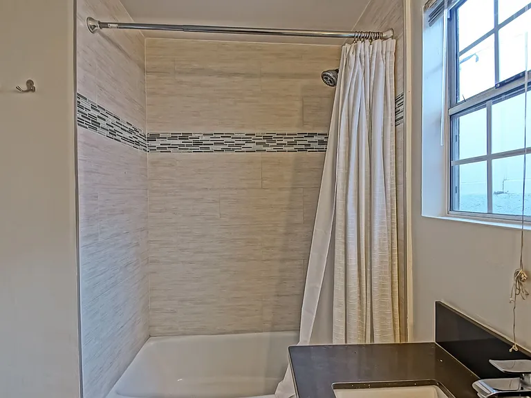 615 N Peck Ave — Photo 28