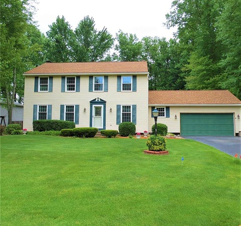 1st image of 1562 Woodhill Dr NE