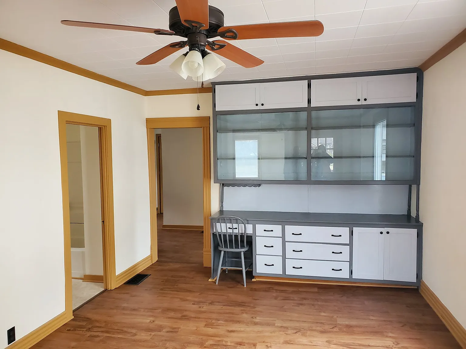 2 bed, 1.5 bath, 1100 sqft, $900 — Photo 3