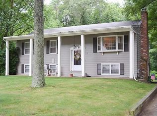 19 Brookwood Rd, Attleboro, MA 02703