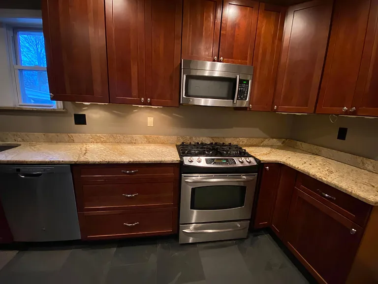 2157 McCausland Ave — Photo 9