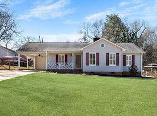 331 Zoar Heights Rd, Greer, SC 29651