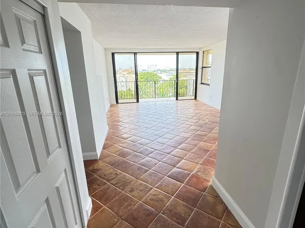 1470 NE 123rd St #A701, North Miami, FL 33161