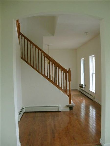 4th image of 30 ROD AND GUN Road