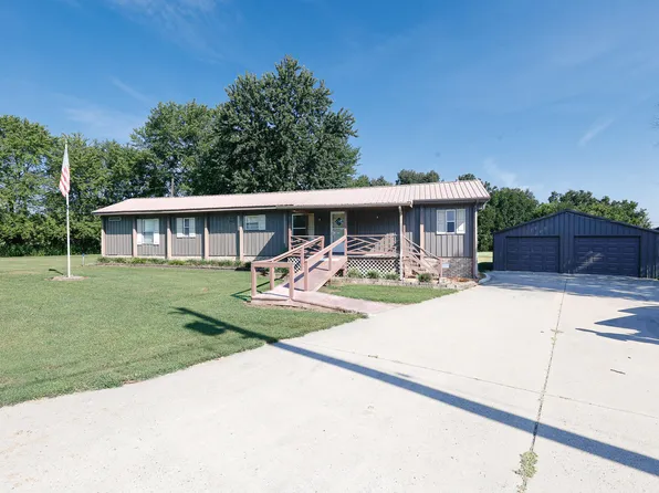 100 College Dr, Kevil, KY 42053