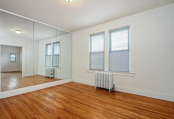 2nd image of 1310 Clay Ave APT 3
