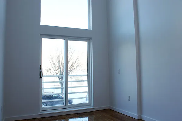 Rented by Premier Metro Realty Corp | media 44