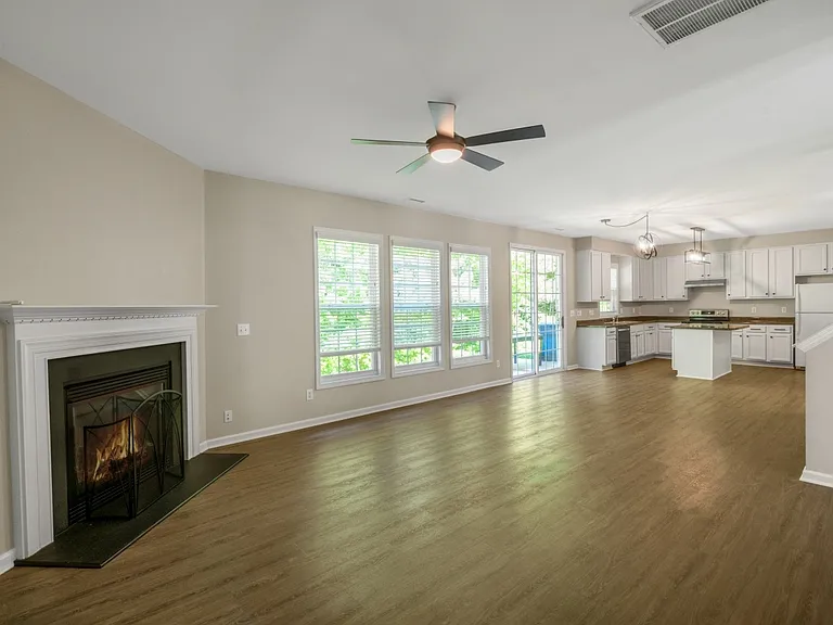 2804 Sagebrush Ln — Photo 3