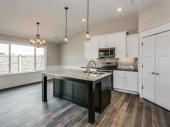 3rd image of 2418 E Madison Ave Unit 1701