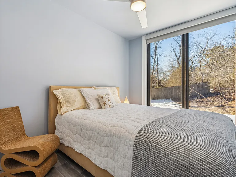 24 Wyandanch Ln — Photo 15