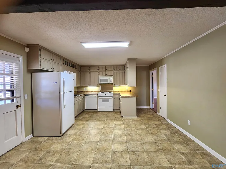 6107 Trailwood Dr — Photo 10