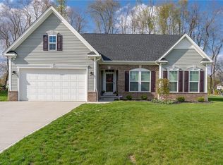 3065 Stonehurst Rd, Uniontown, OH 44685