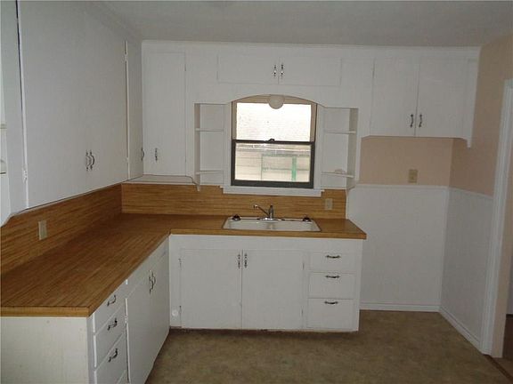 2nd image of 1602 SE 11th Ave