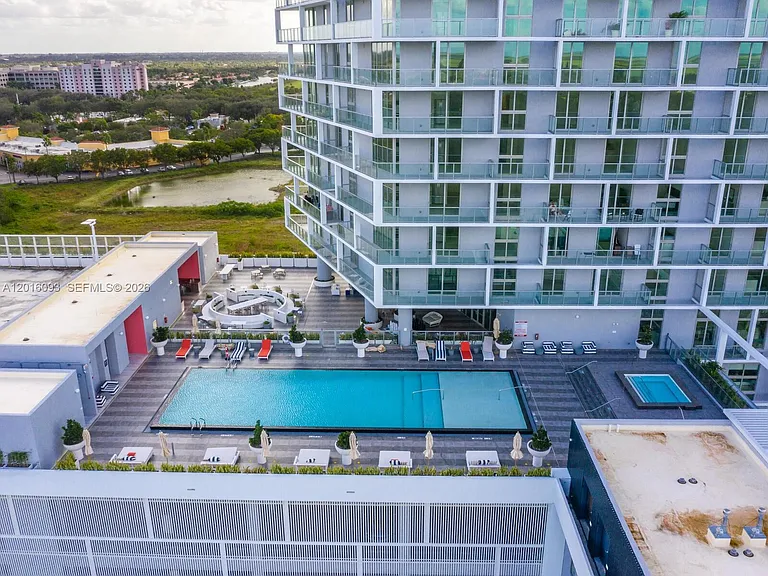 2000 S Metropica Way #2007 — Photo 33