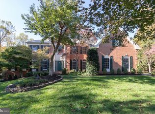 10707 Fournier Dr, Fairfax Station, VA 22039