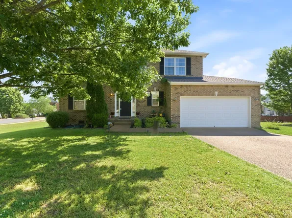 8008 Streamside Dr, Mount Juliet, TN 37122