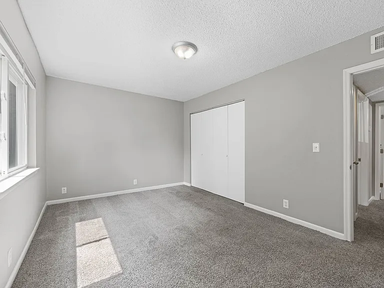 Autumn Ridge Apartment Community — Photo 44