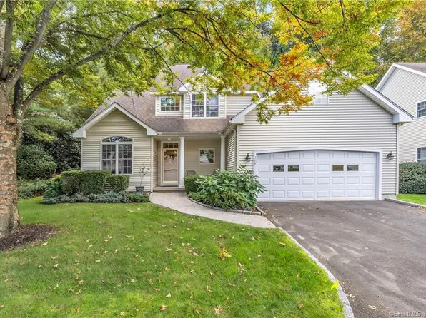 119 Governor Trumbull Way #119, Trumbull, CT 06611