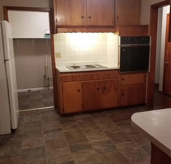 418 Jefferson St — Photo 5