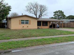 932 Lexington Rd, Rockledge, FL 32955