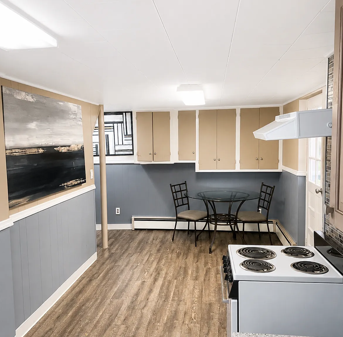 1 bed, 900 sqft, $2,200 — Photo 3