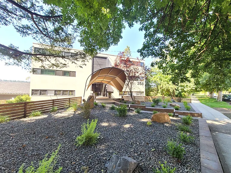 358 S Coeur D Alene St — Photo 48