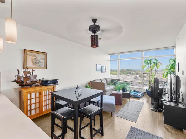 2789 Shaughnessy St #907, Pt Coquitlam, BC V3C 0C3