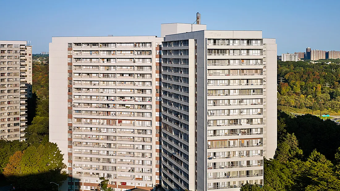 Rideau Towers — Photo 1
