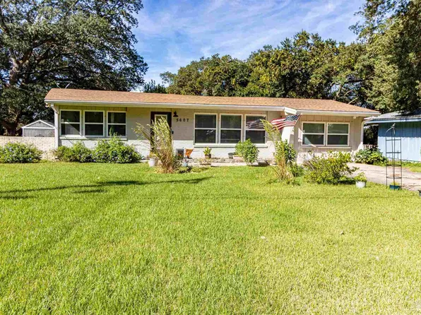 5607 Fairview Dr, Pensacola, FL 32505
