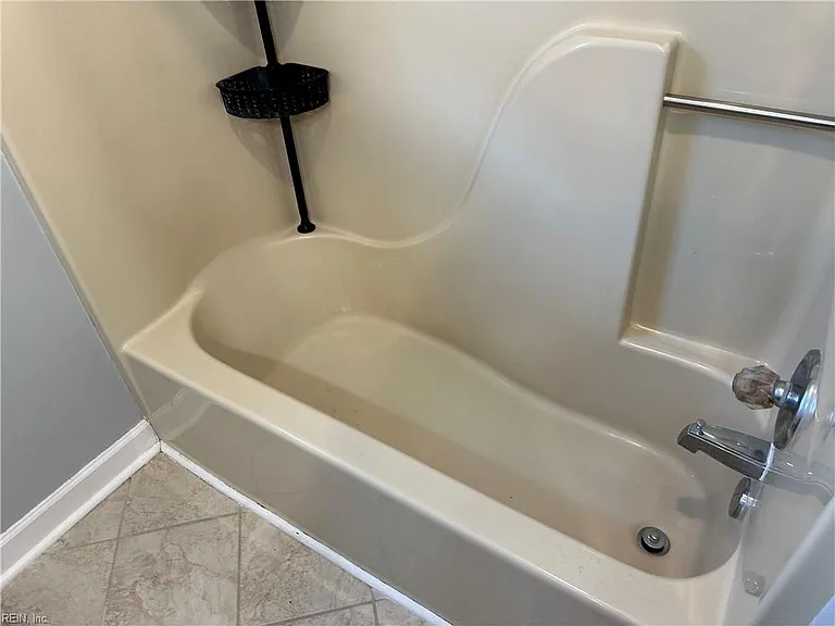 1704 Eagle Hill Dr — Photo 27