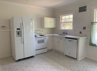 2207 N 39th St, Seattle, WA 98103
