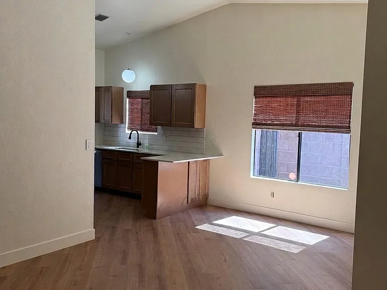 10173 E Cardiff Pl — Photo 8