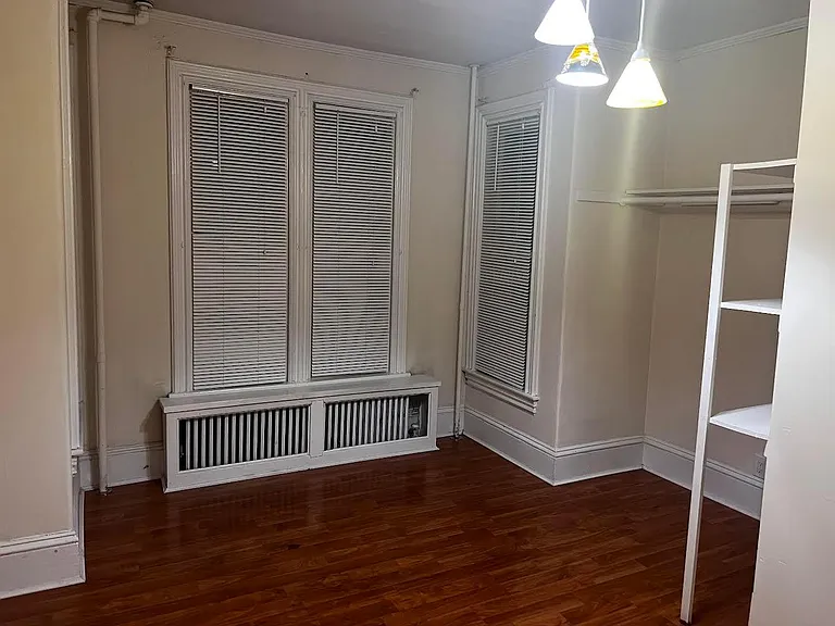 30 Dean St #1 — Photo 6