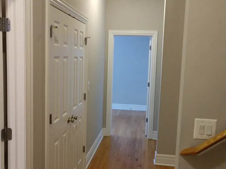 817 Chicago Ave #1 — Photo 10