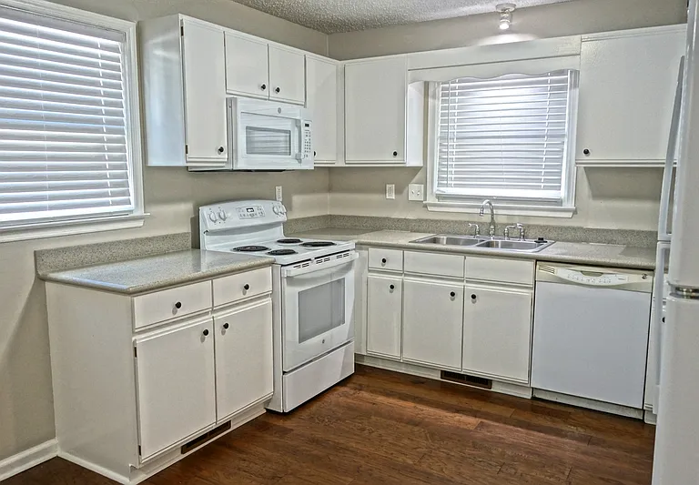 1705 Toll Gate Rd SE #A — Photo 6