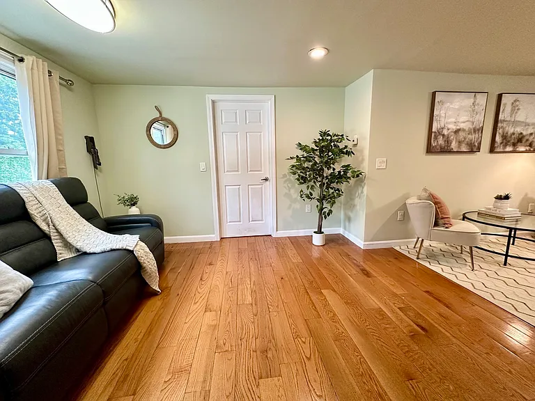 13 Mill St #1 — Photo 7
