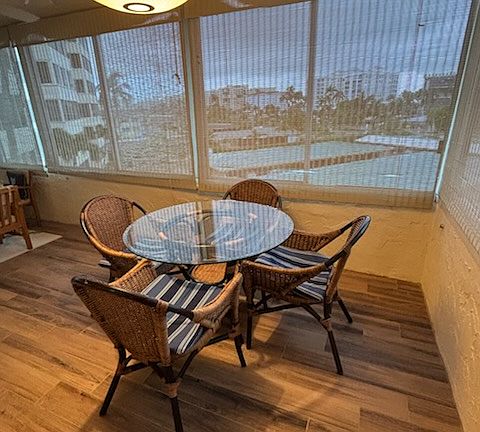 Lanai breakfast table