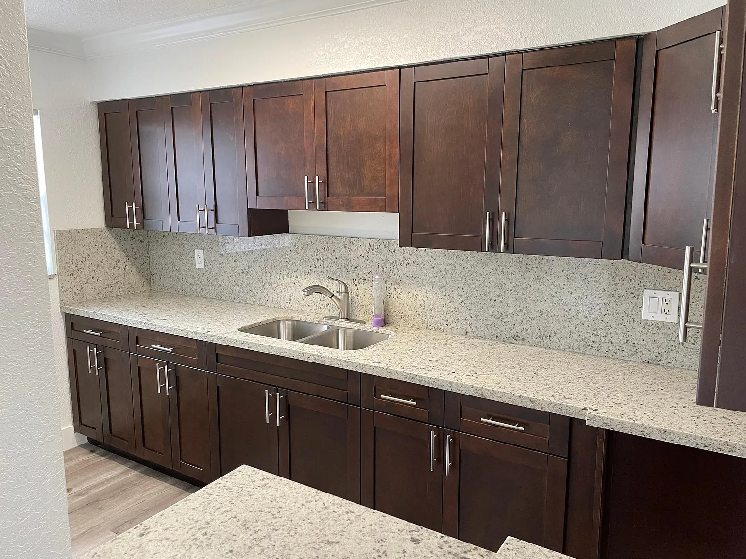 2 bed, 836 sqft, $2,200 — Photo 1