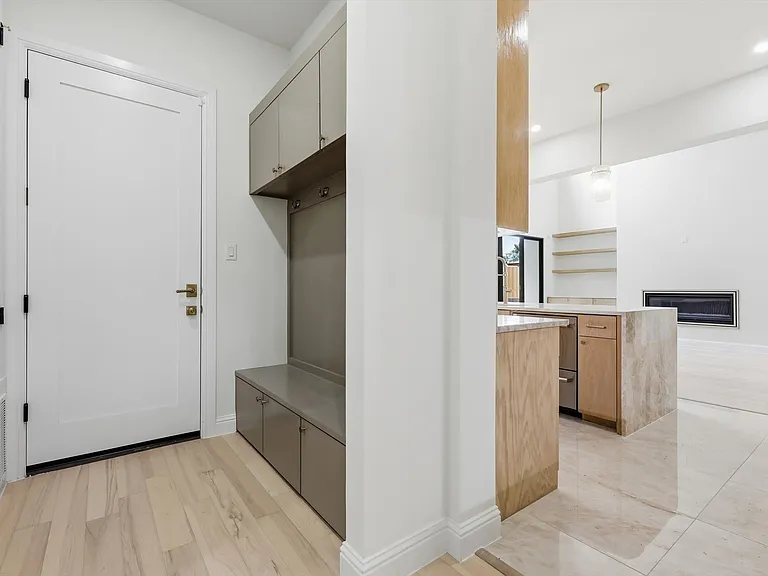 3135 Walnut Hill Ln — Photo 14