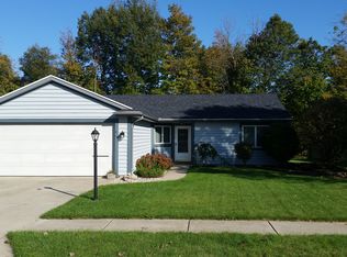 10222 Clear Creek Ct, Fort Wayne, IN 46825