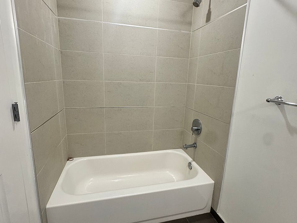 1st image of 116 37th St #606