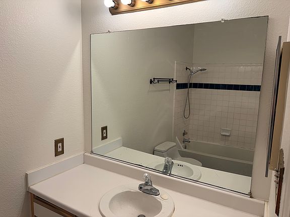 5th image of 1201 Glen Cove Pkwy APT 803