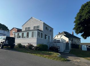 9 Hilltop Rd, Ipswich, MA 01938