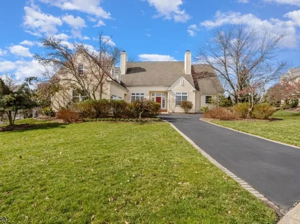 6 Sandpiper Ct, Montgomery Twp., NJ 08558