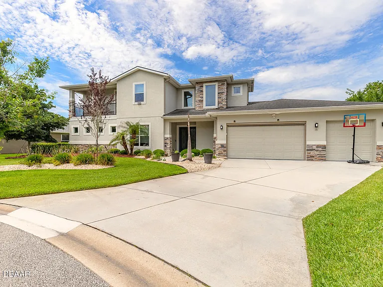 38 Coquina Lake Way — Photo 2