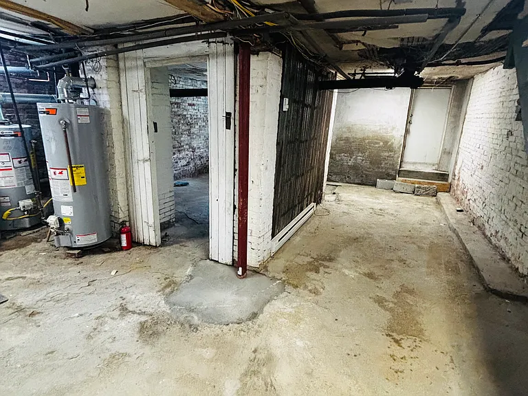 289 Chelsea St #2 — Photo 9