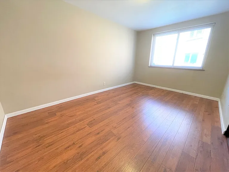 5712 Phillips Ave #B9 — Photo 106