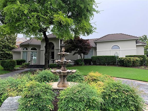 3rd image of 3 Glenmoor Ct